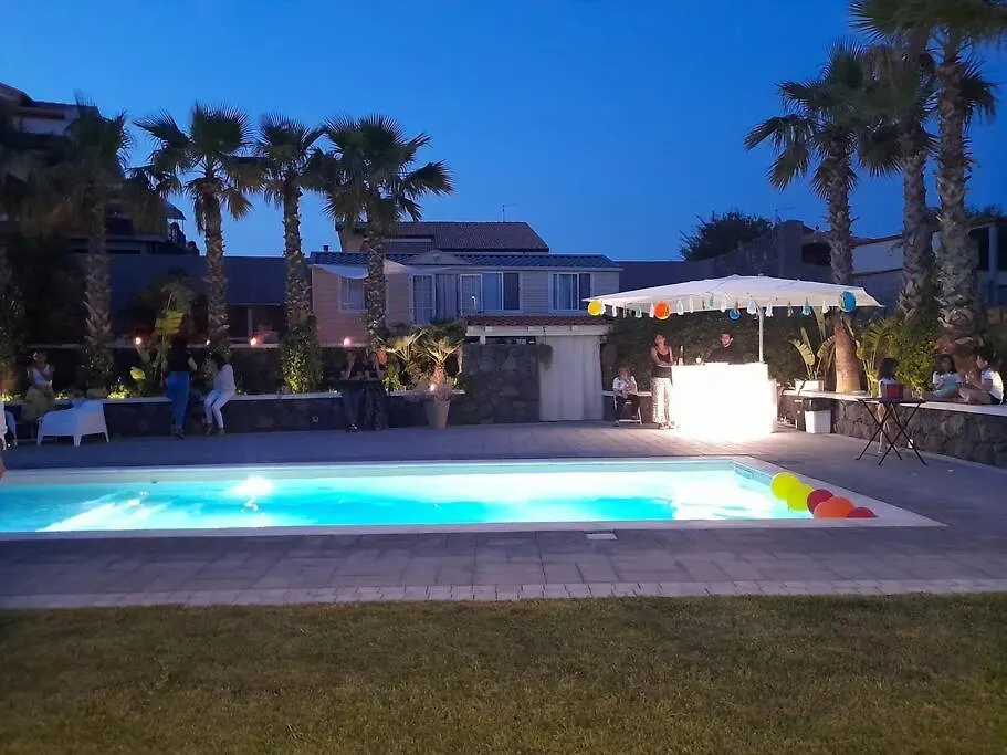 Casa vacanze “Le Palme” Villa San Pietro Clarenza