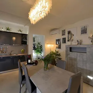 https://casa-calari.emilia-romagnahotels.net